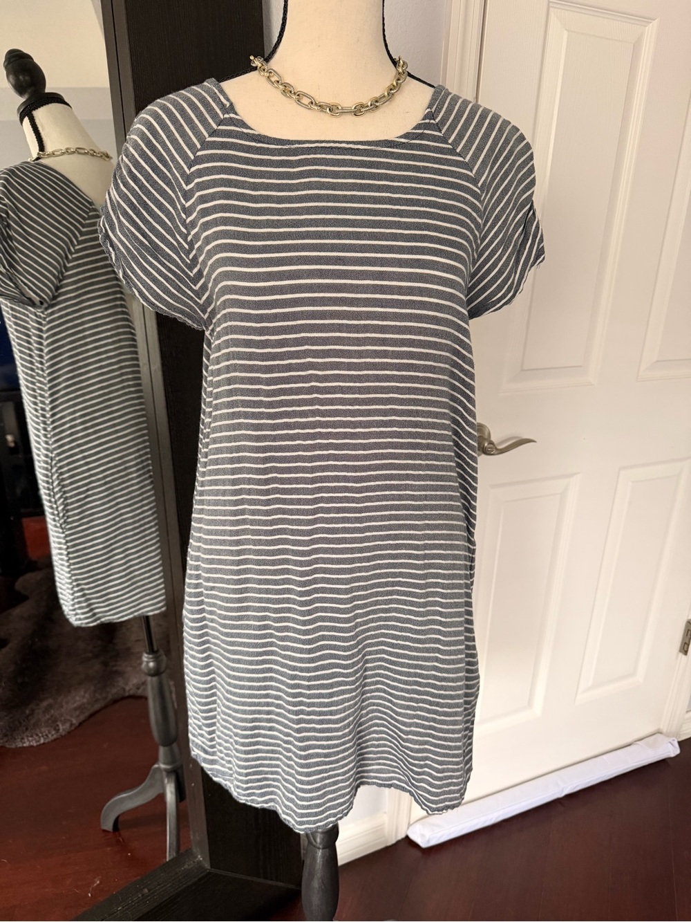 Roxy Gray & White Striped Short-Sleeve Shift Dress